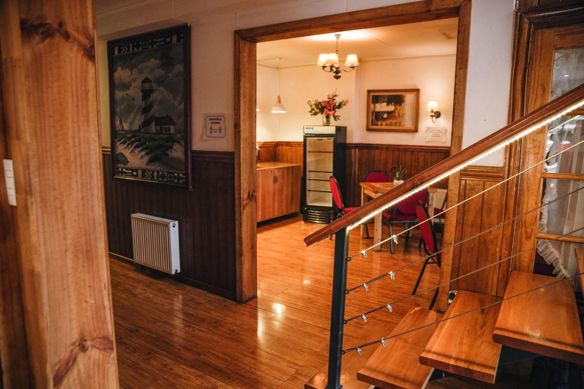 Hostal Hielo Sur Punta Arenas Esterno foto