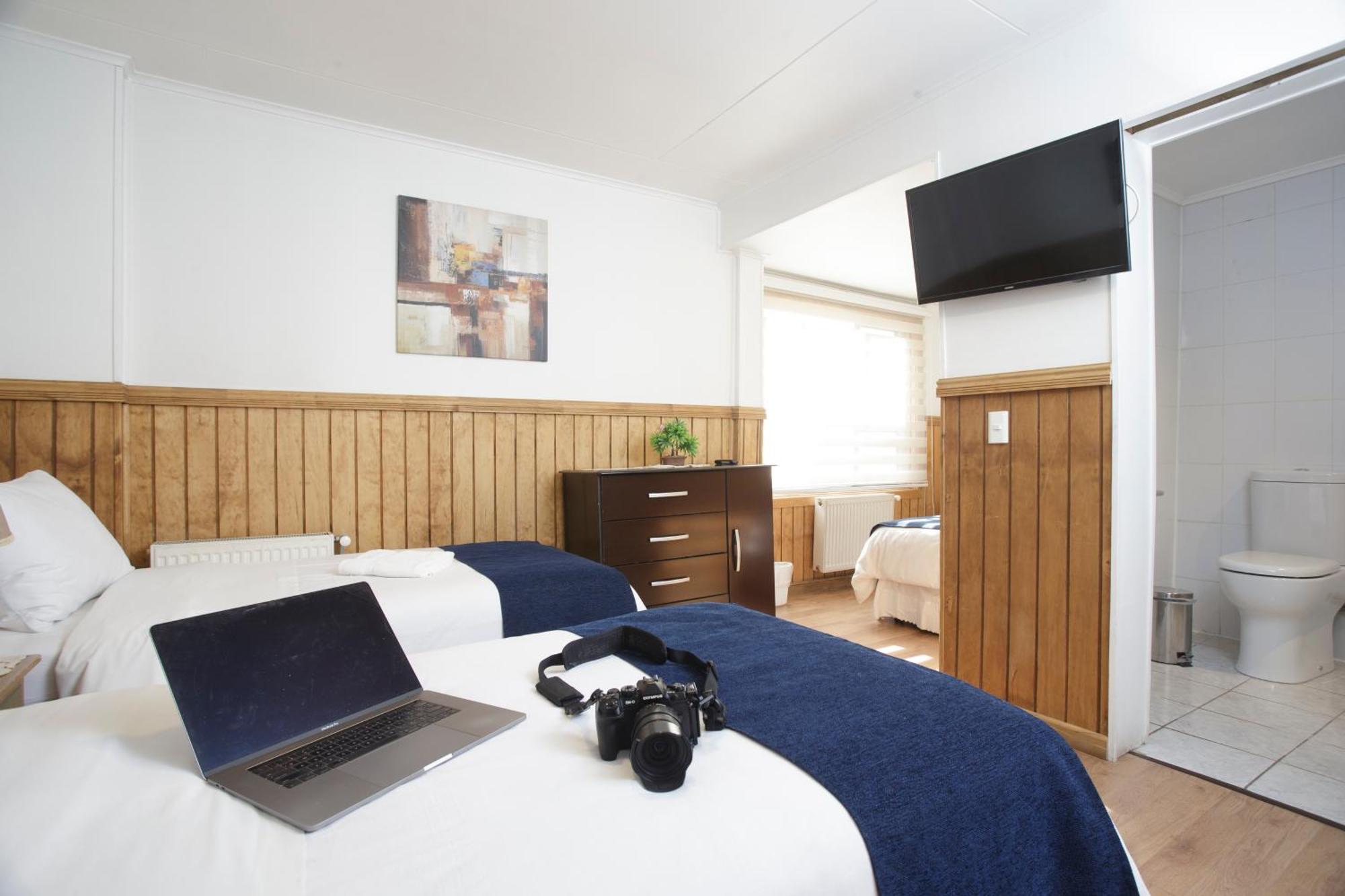Hostal Hielo Sur Punta Arenas Esterno foto