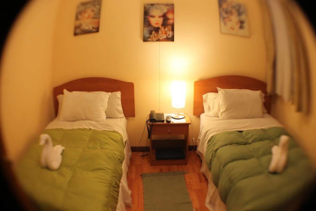 Hostal Hielo Sur Punta Arenas Esterno foto