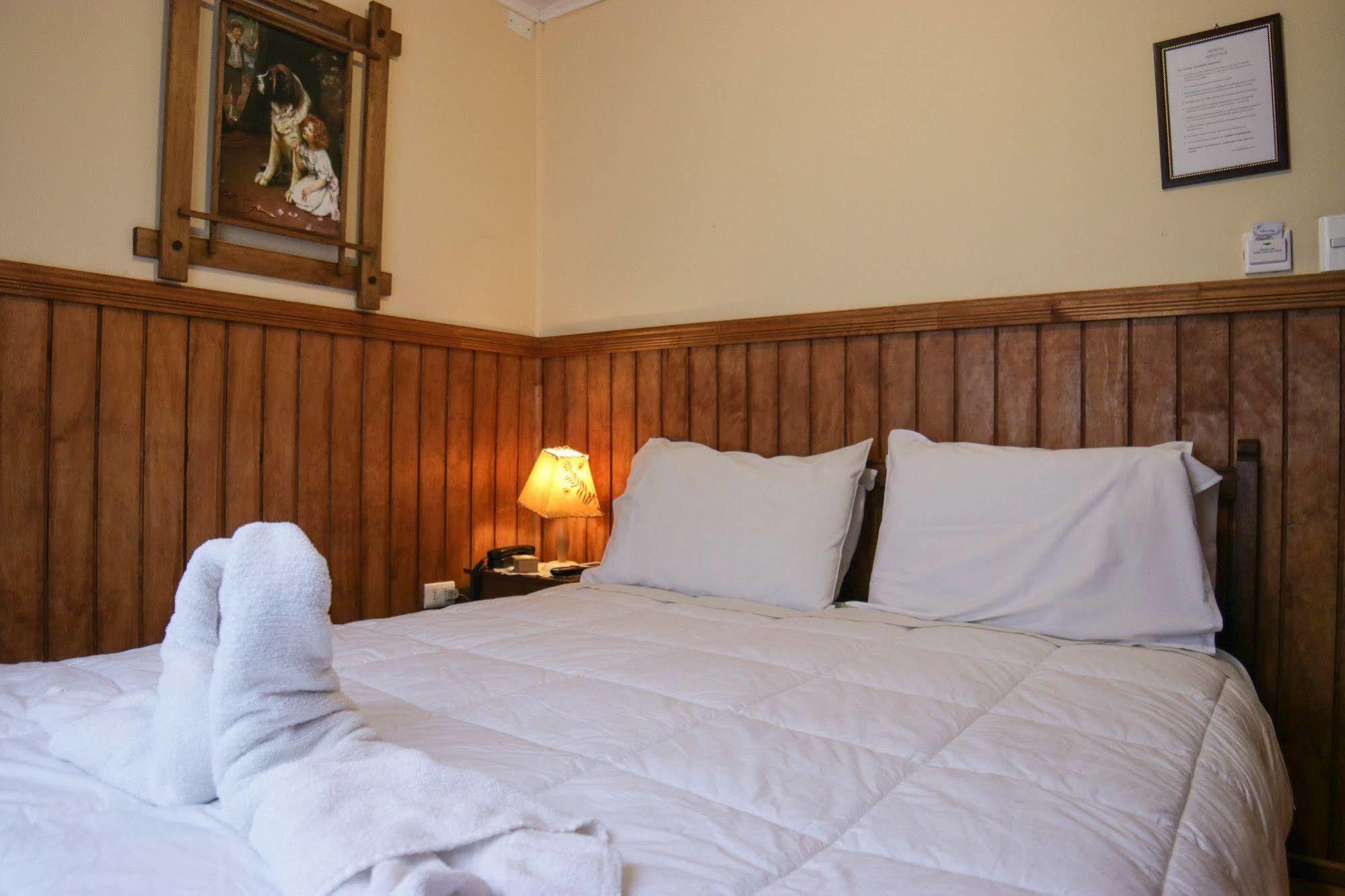 Hostal Hielo Sur Punta Arenas Esterno foto